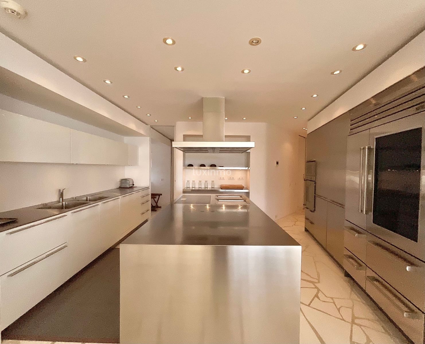 4 soverom Leilighet til salgs i Ibiza by med svømmebasseng garasje - € 4 200 000 (Ref: 9304831)