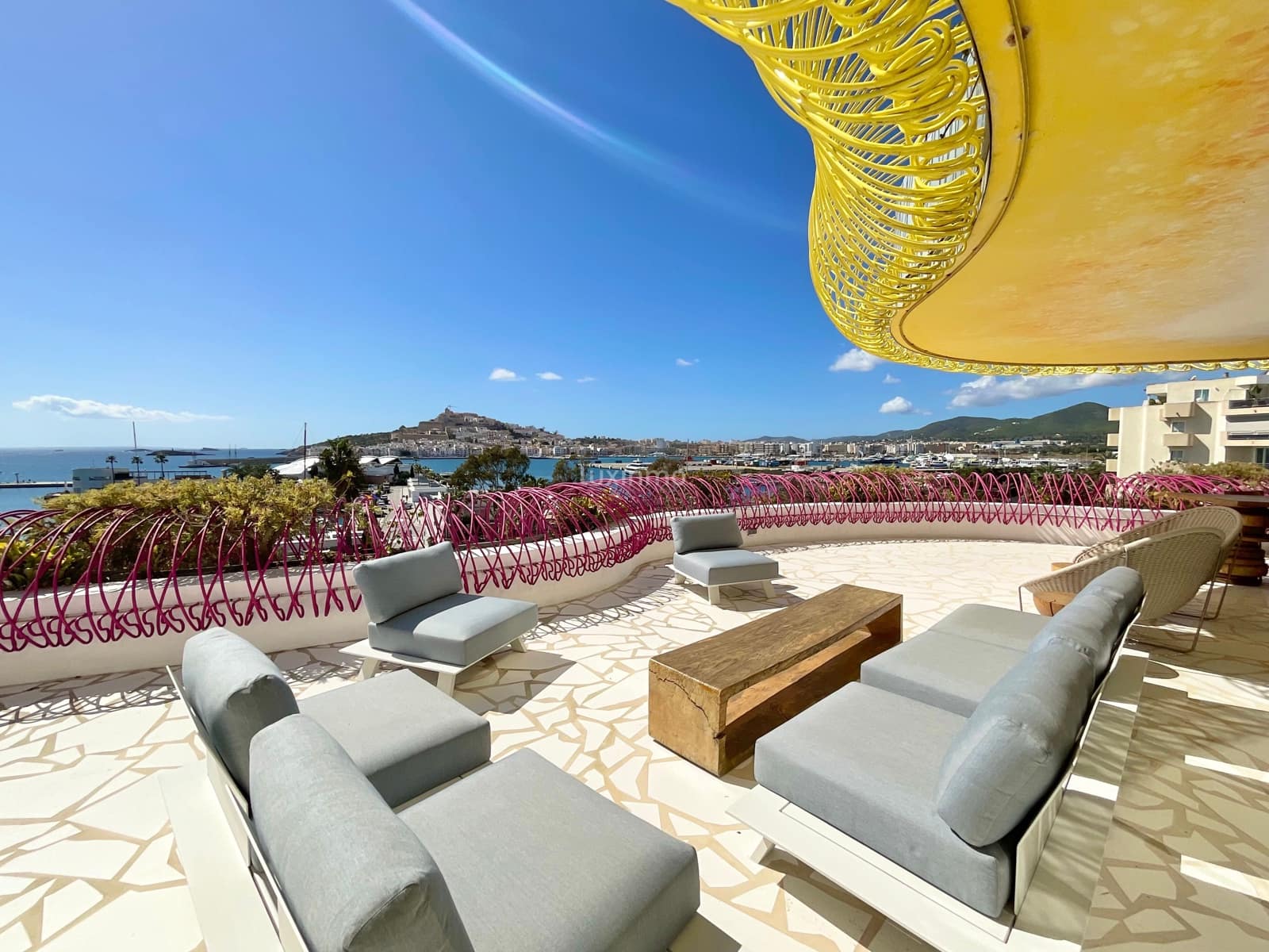 4 soverom Leilighet til salgs i Ibiza by med svømmebasseng garasje - € 4 200 000 (Ref: 9304831)