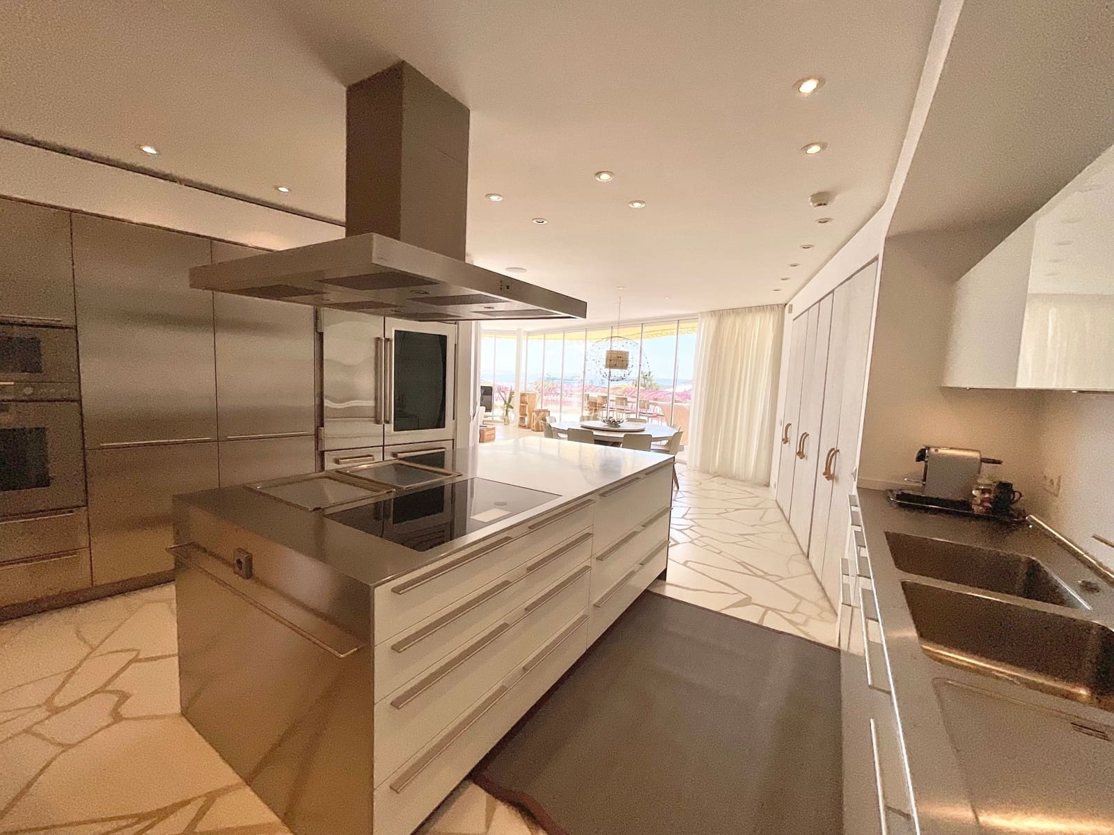 4 soverom Leilighet til salgs i Ibiza by med svømmebasseng garasje - € 4 200 000 (Ref: 9304831)