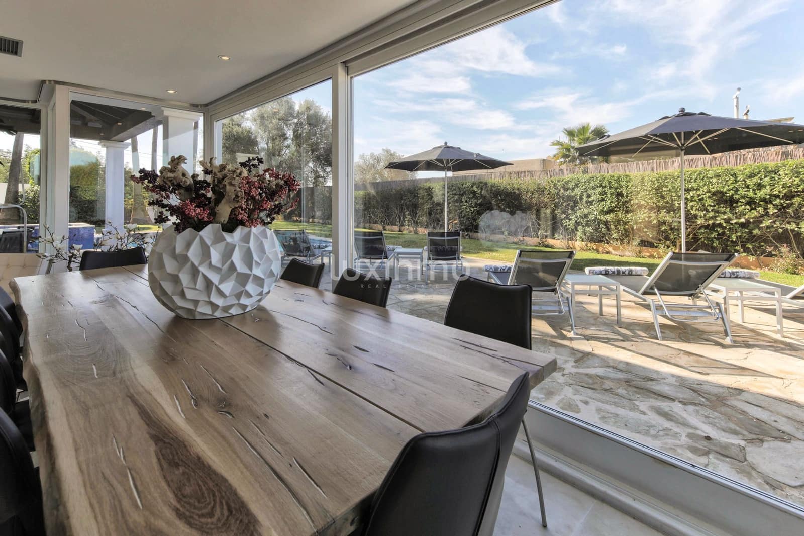 6 bedroom Villa for sale in Santa Eulalia / Santa Eularia with pool garage - € 5,500,000 (Ref: 9304832)