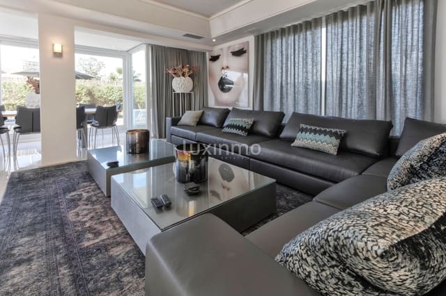 6 soverom Villa til salgs i Santa Eulalia / Santa Eularia med svømmebasseng garasje - € 5 500 000 (Ref: 9304832)