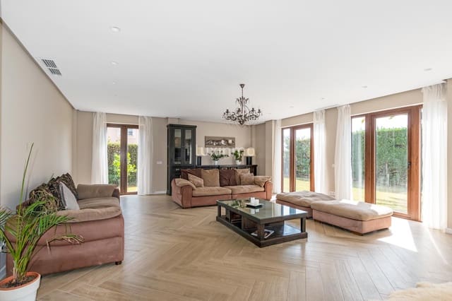 4 soverom Villa til salgs i Finestrat med svømmebasseng garasje - € 1 050 000 (Ref: 9308099)