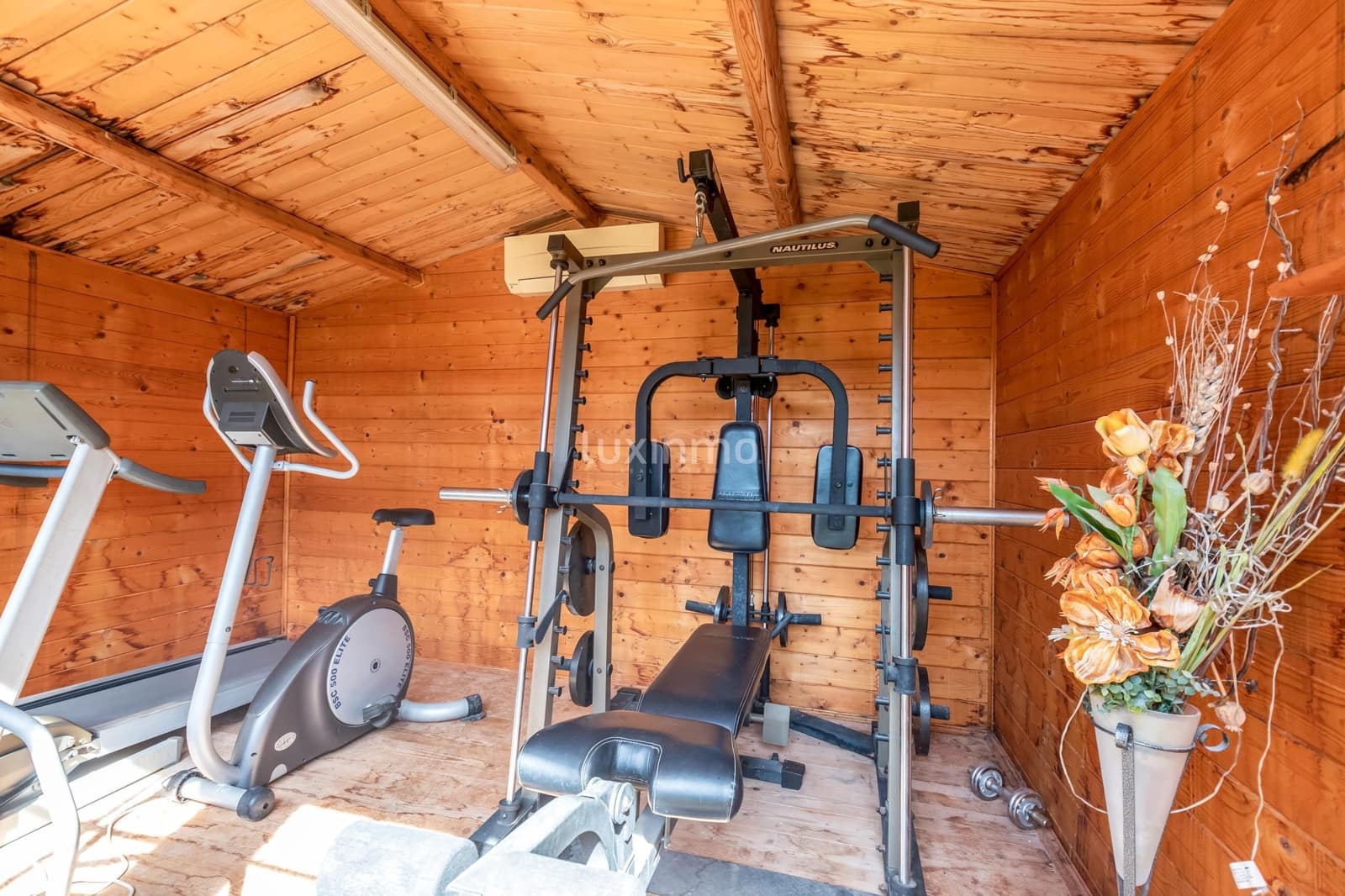 4 quarto Moradia para venda em Finestrat com piscina garagem - 1 050 000 € (Ref: 9308099)