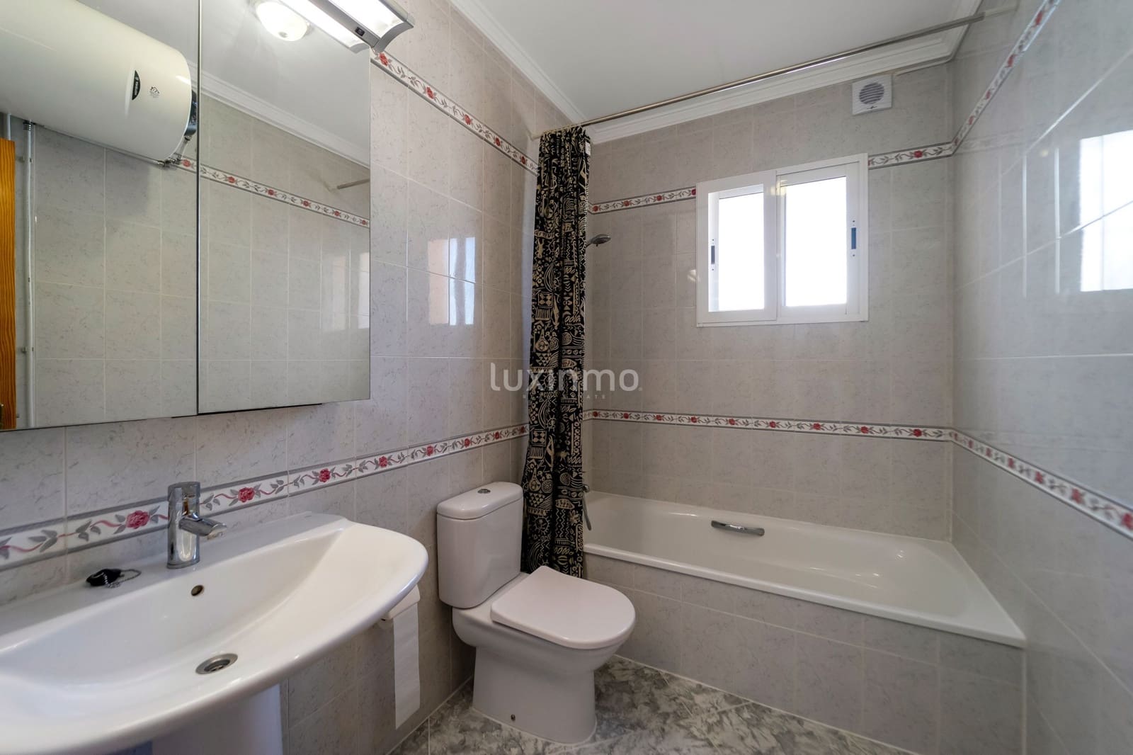 4 sovrum Villa till salu i Calpe / Calp med pool garage - 716 000 € (Ref: 9309313)