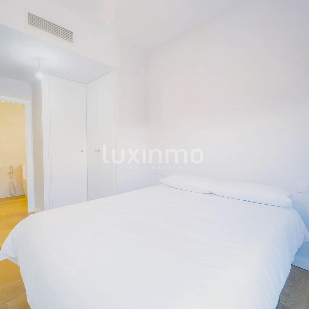 3 bedroom Apartment for sale in San Juan de Alicante / Sant Joan d'Alacant with pool garage - € 485,000 (Ref: 9311407)