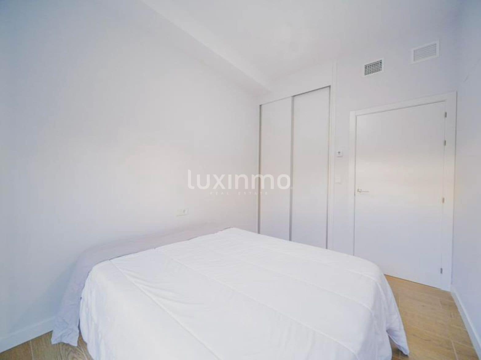 3 bedroom Apartment for sale in San Juan de Alicante / Sant Joan d'Alacant with pool garage - € 485,000 (Ref: 9311407)