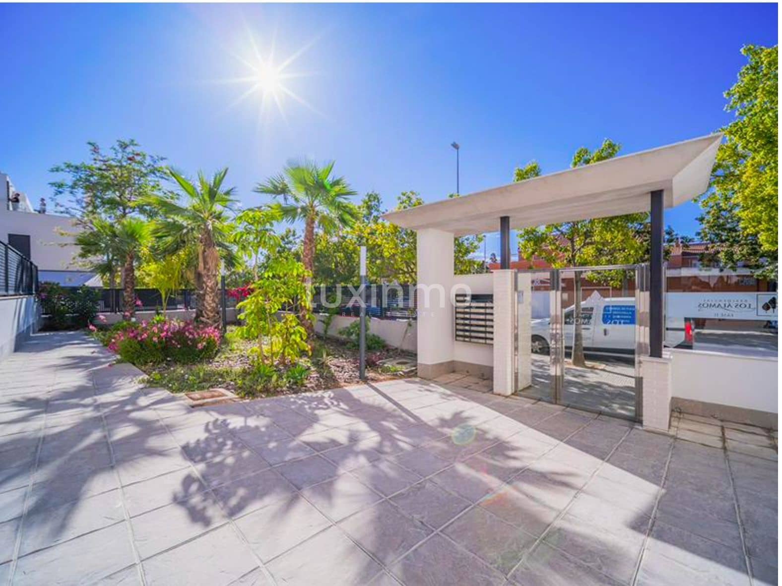 3 bedroom Apartment for sale in San Juan de Alicante / Sant Joan d'Alacant with pool garage - € 485,000 (Ref: 9311407)