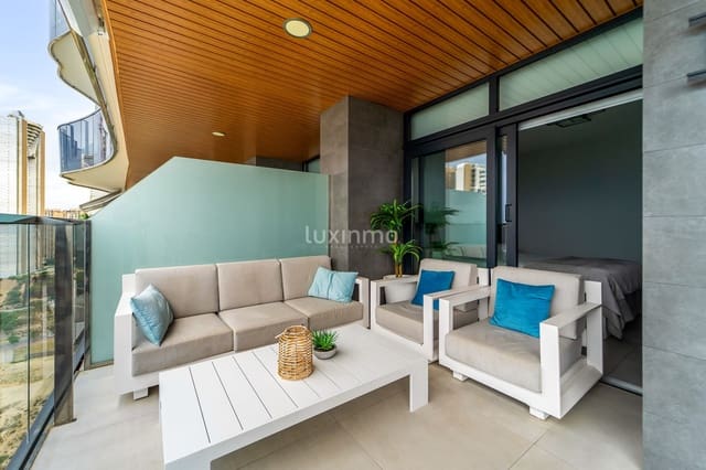 3 sypialnia Apartament do wynajęcia w Benidorm z basenem garażem - 2 750 € (Ref: 9311618)