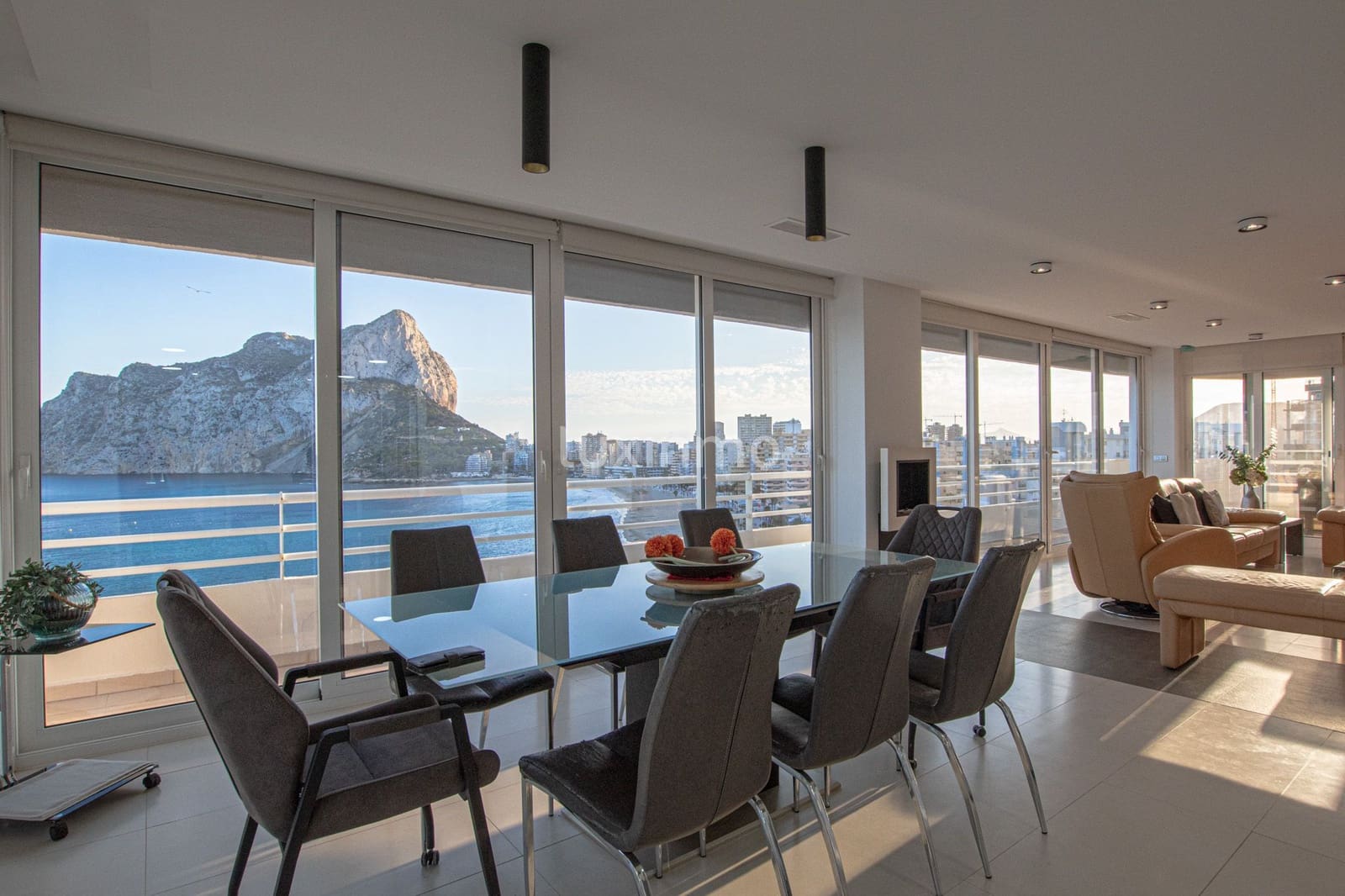 3 bedroom Penthouse for rent in Calpe / Calp with pool garage - € 4,000 (Ref: 9311619)
