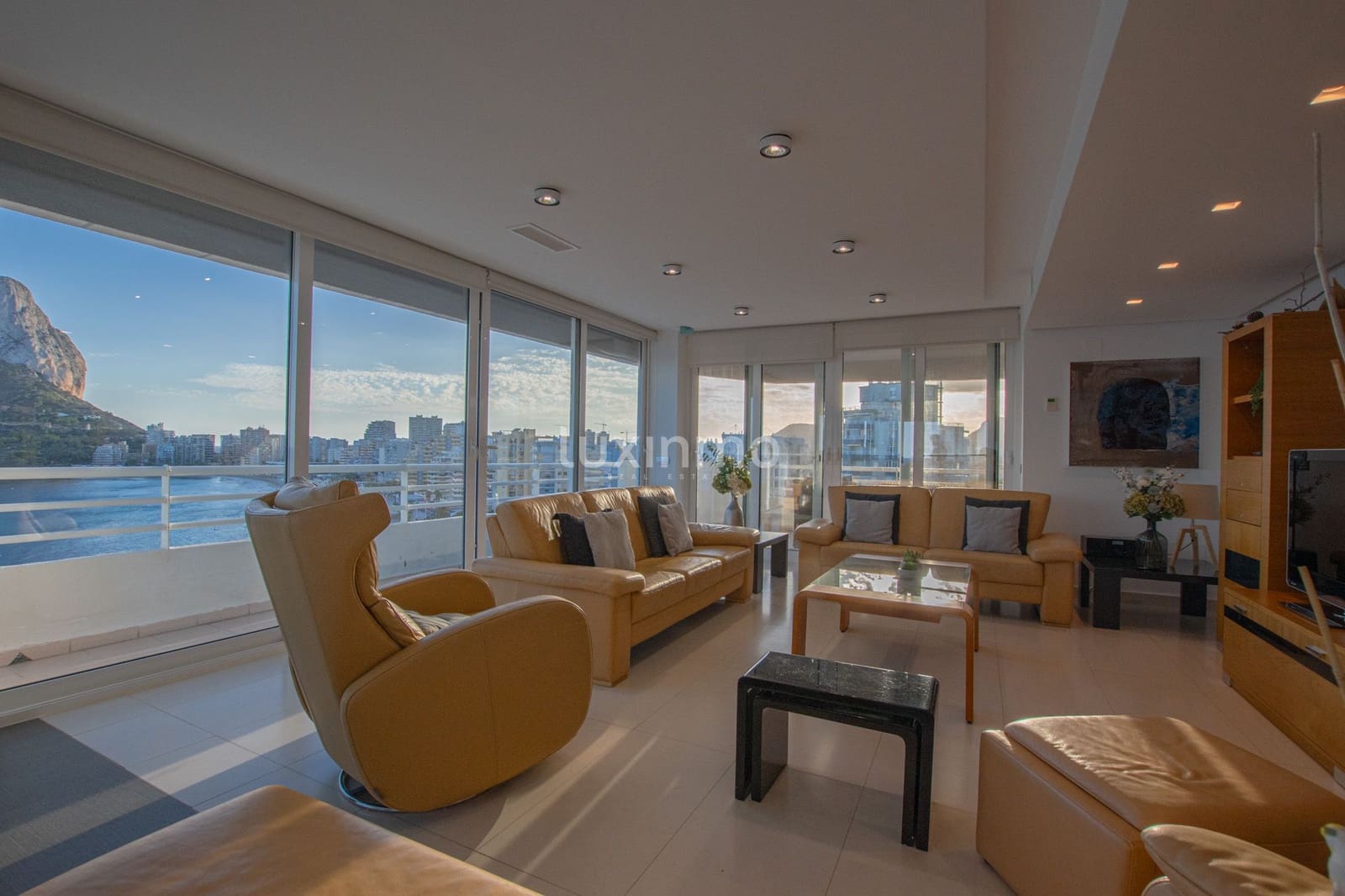 3 bedroom Penthouse for rent in Calpe / Calp with pool garage - € 4,000 (Ref: 9311619)