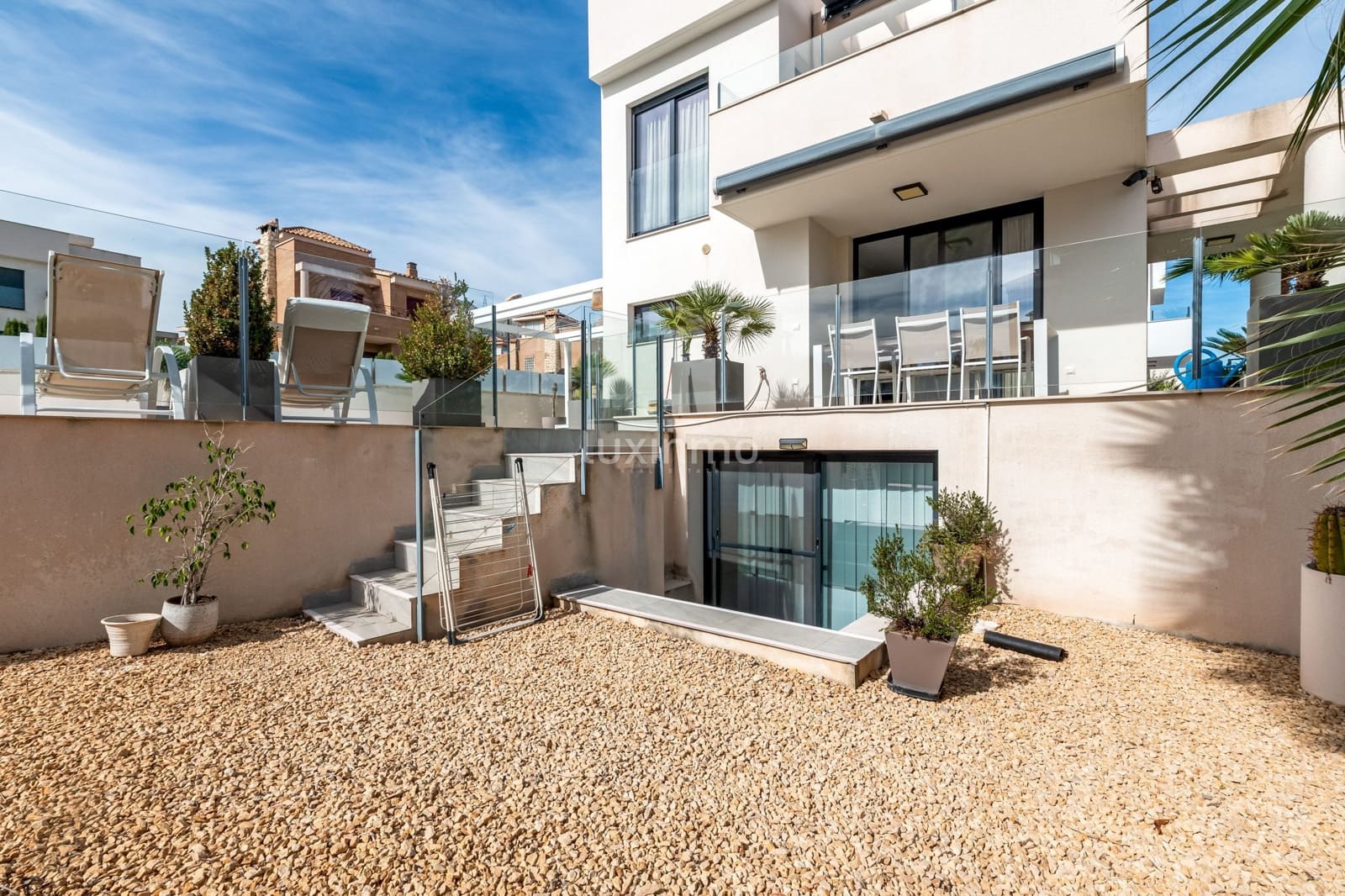 Chalet de 3 habitaciones en La Nucia en venta con piscina garaje - 585.000 € (Ref: 9344022)