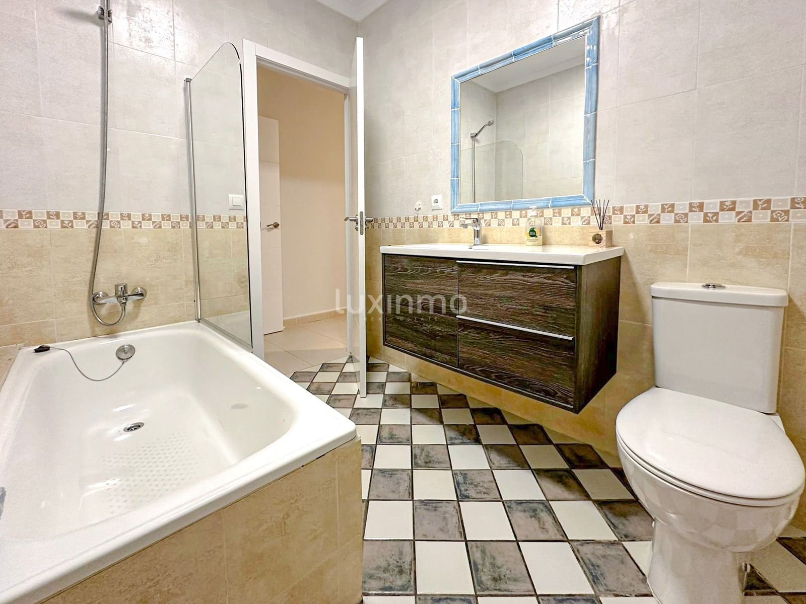 3 makuuhuone Huoneisto vuokrattavana paikassa Calpe / Calp mukana uima-altaan - 2 000 € (Ref: 9345602)