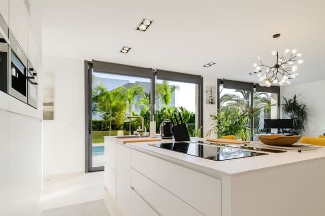 2 soveværelse Villa til salg i Calpe / Calp - € 1.140.000 (Ref: 9345776)