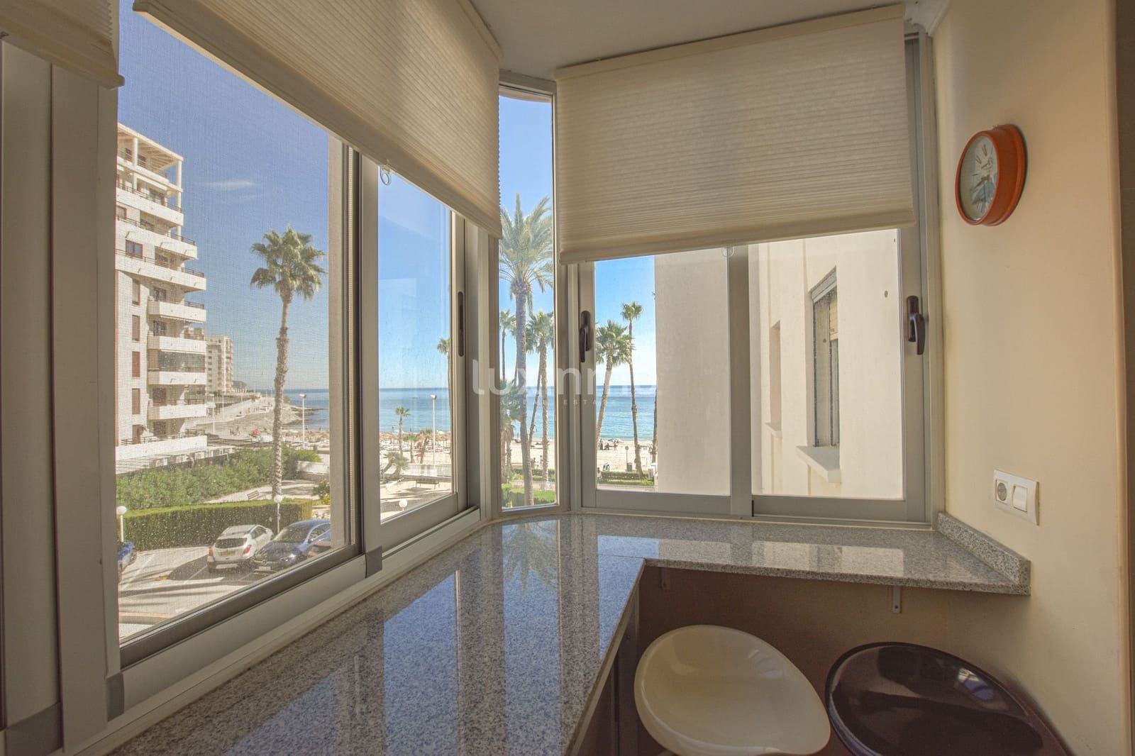 Apartamento de 2 habitaciones en Calpe / Calp en venta con piscina garaje - 405.000 € (Ref: 9348507)