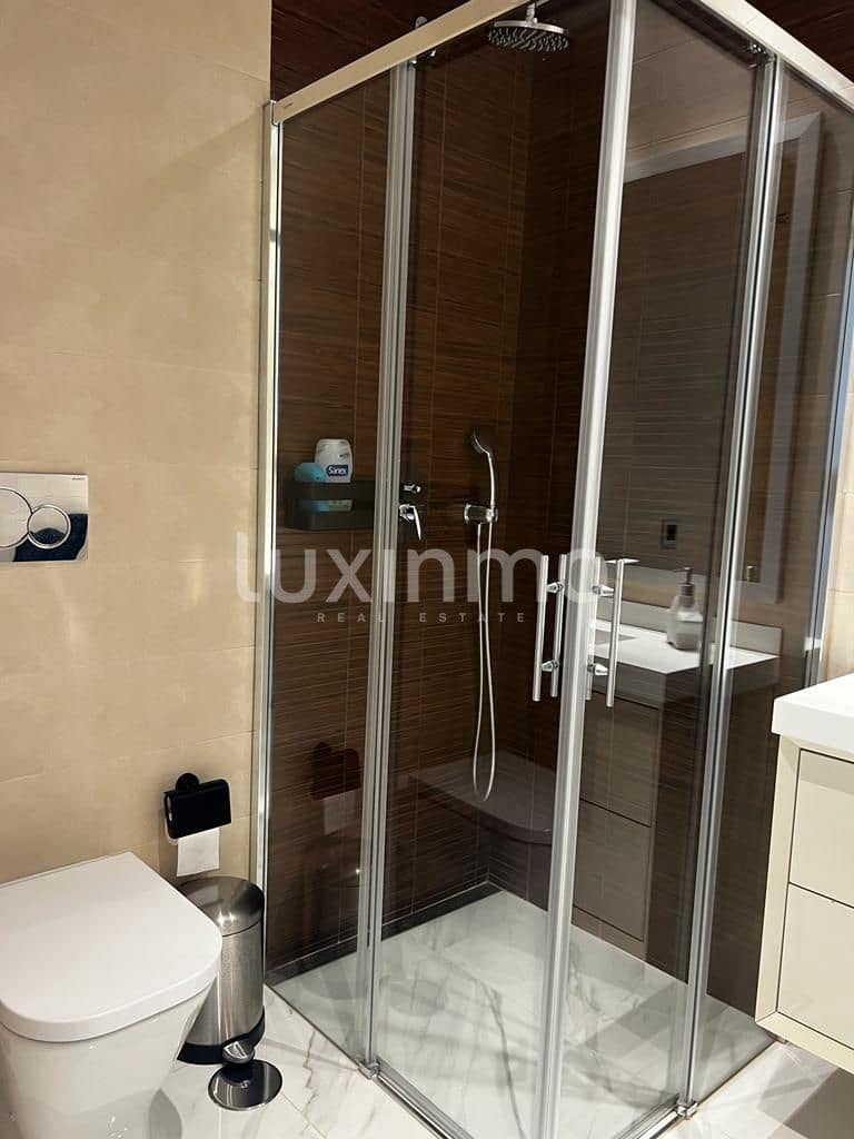 2 soverom Leilighet til salgs i Benidorm med svømmebasseng garasje - € 640 000 (Ref: 9348724)