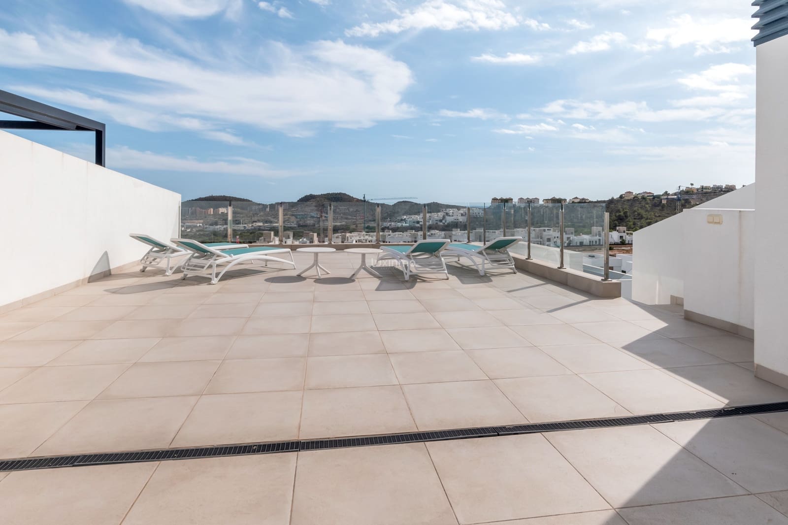 2 bedroom Apartment for sale in Finestrat with pool - € 351,700 (Ref: 9352858)