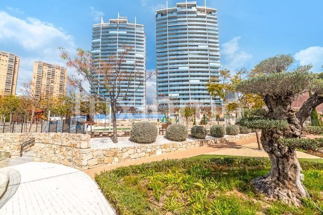 3 soverom Leilighet til salgs i Benidorm med svømmebasseng garasje - € 810 000 (Ref: 9354554)