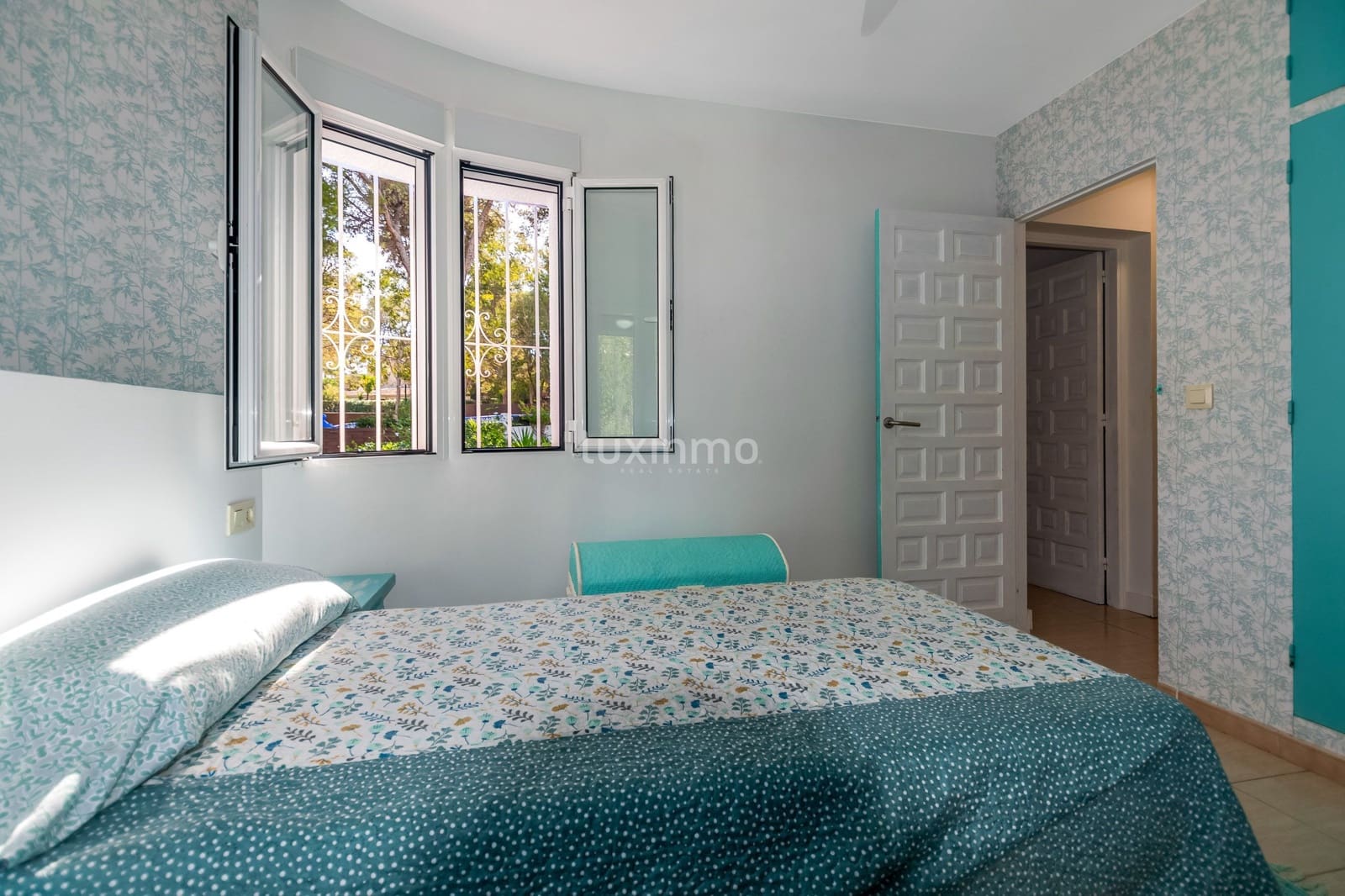 4 bedroom Villa for sale in Altea with pool garage - € 599,000 (Ref: 9363094)