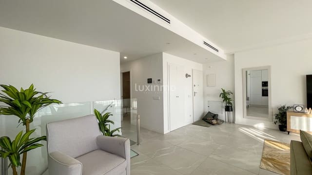 Apartamento de 3 habitaciones en Finestrat en alquiler con piscina garaje - 2.900 € (Ref: 9377733)