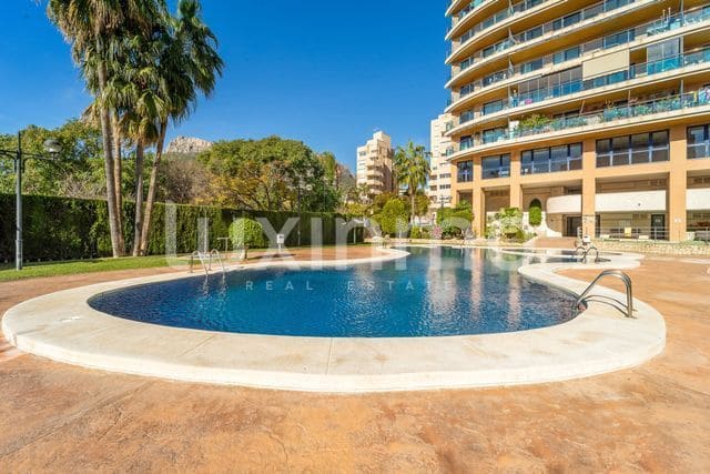 3 soveværelse Lejlighed til leje i Calpe / Calp med swimmingpool garage - € 1.300 (Ref: 9377989)