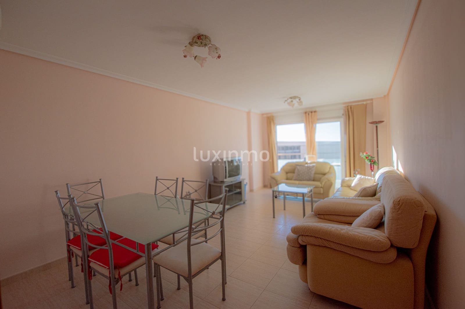3 soveværelse Lejlighed til leje i Calpe / Calp med swimmingpool garage - € 1.300 (Ref: 9377989)
