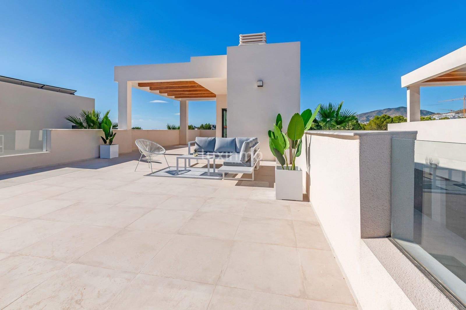 3 quarto Moradia para arrendar em Finestrat com piscina garagem - 3 600 € (Ref: 9377990)