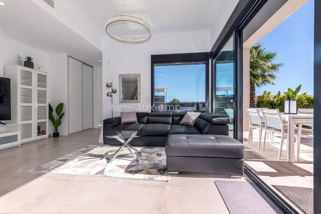 3 bedroom Villa for rent in Finestrat with pool garage - € 3,600 (Ref: 9377990)