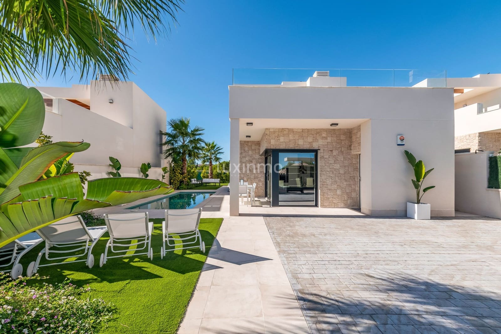 3 quarto Moradia para arrendar em Finestrat com piscina garagem - 3 600 € (Ref: 9377990)