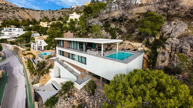 Chalet de 3 habitaciones en Altea en venta con piscina garaje - 1.690.000 € (Ref: 9378419)