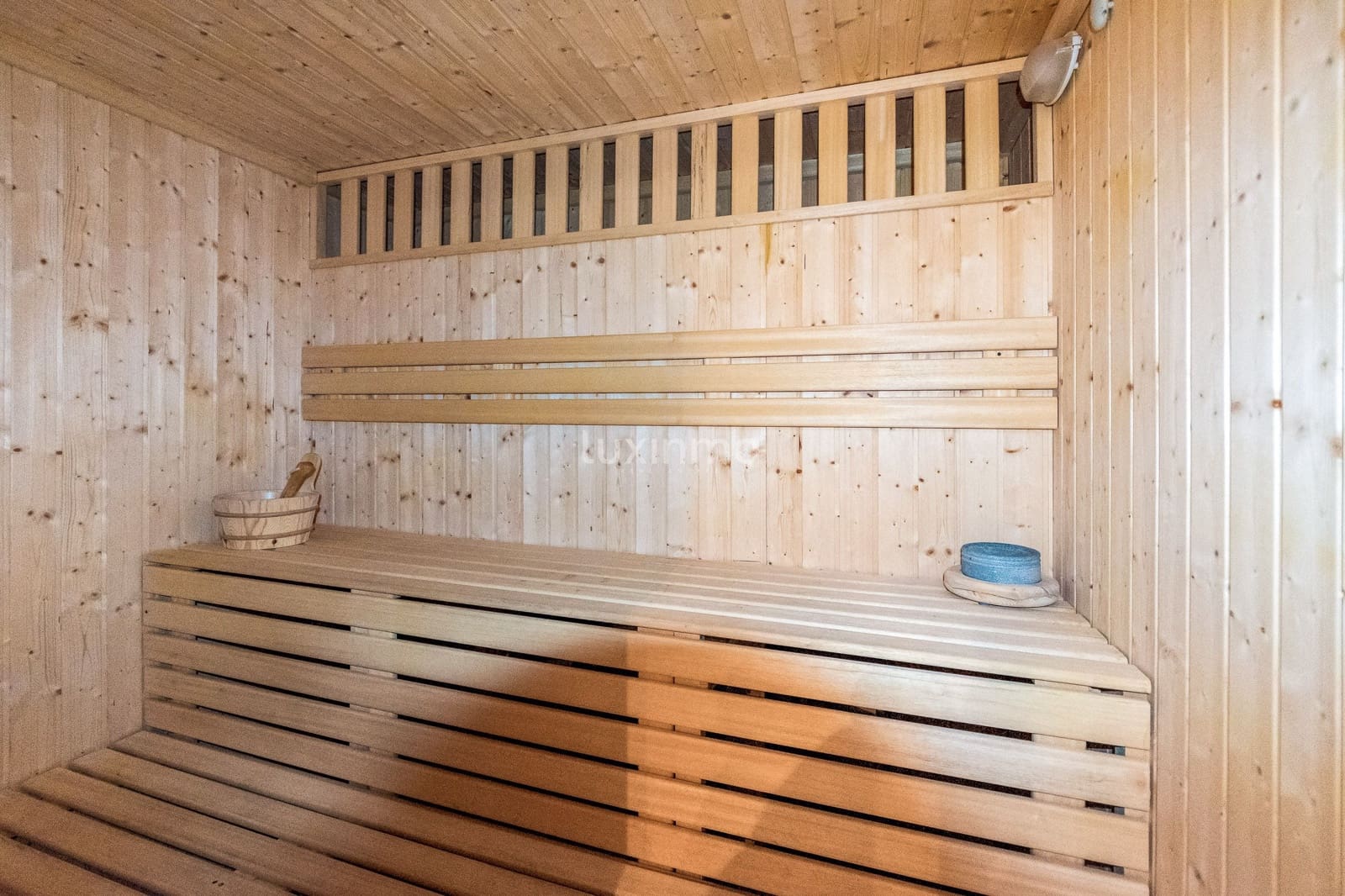 3 soveværelse Lejlighed til leje i Benidorm med swimmingpool garage - € 2.900 (Ref: 9378493)