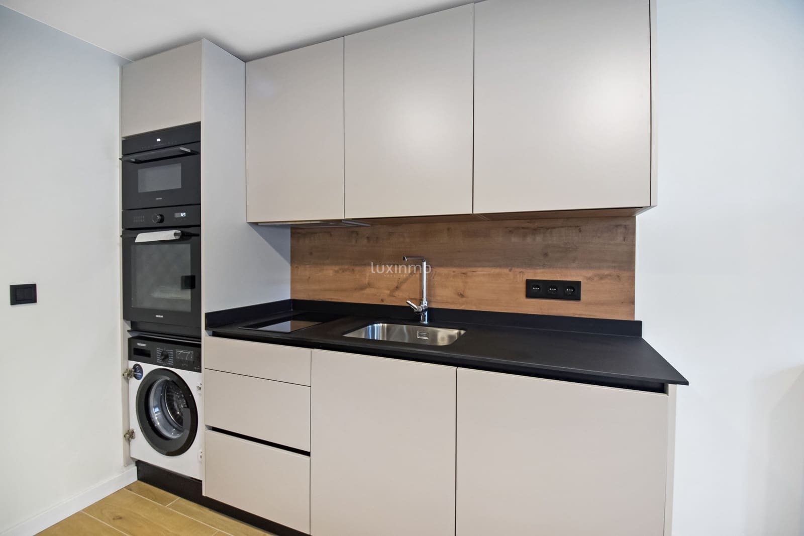 1 soveværelse Lejlighed til leje i Javea / Xabia med garage - € 900 (Ref: 9386116)