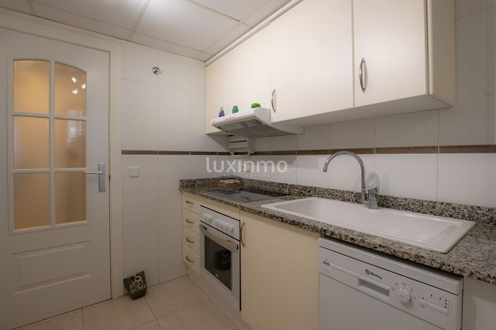 2 sovrum Lägenhet att hyra i Calpe / Calp med pool garage - 1 800 € (Ref: 9388303)