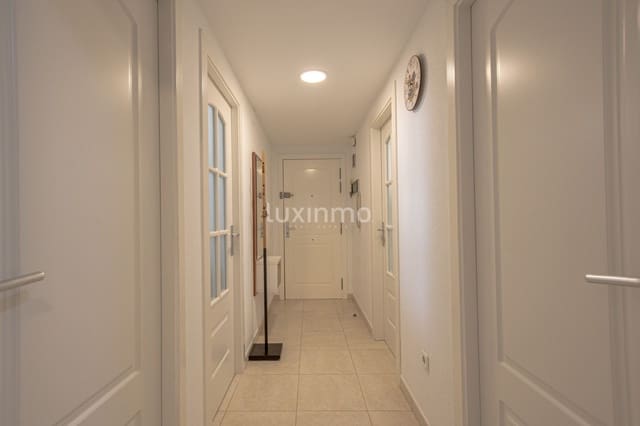 Appartement de 2 chambres à louer à Calpe / Calp avec piscine garage - 1 800 € (Ref: 9388303)