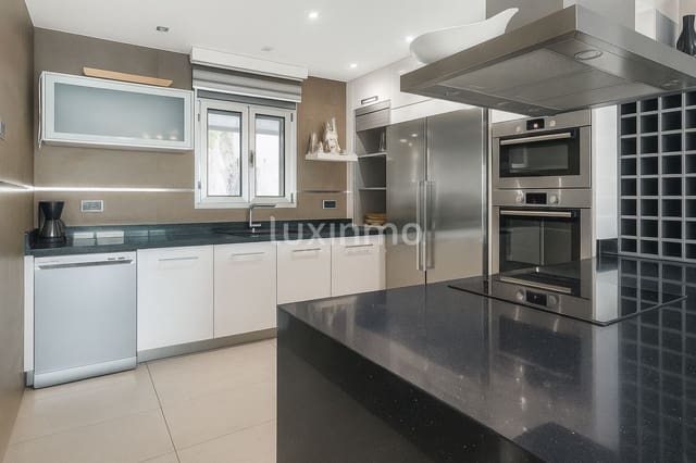 3 soveværelse Lejlighed til salg i Altea med garage - € 844.000 (Ref: 9388304)