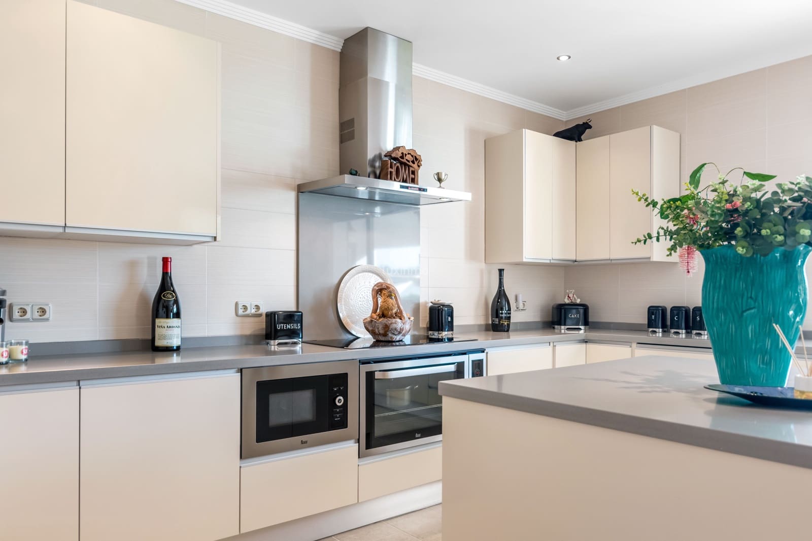 4 soverom Villa til salgs i Calpe / Calp med svømmebasseng garasje - € 899 500 (Ref: 9388309)