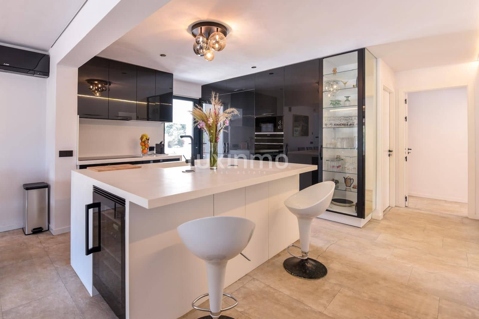 4 makuuhuone Huvila vuokrattavana paikassa San Jose / Sant Josep de Sa Talaia mukana uima-altaan 
autotalli - 10 000 € (Ref: 9396585)