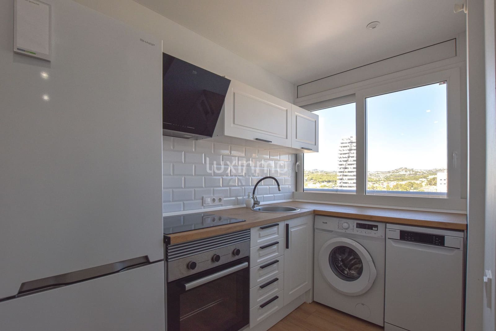 2 sovrum Lägenhet att hyra i Calpe / Calp med pool - 1 400 € (Ref: 9402693)