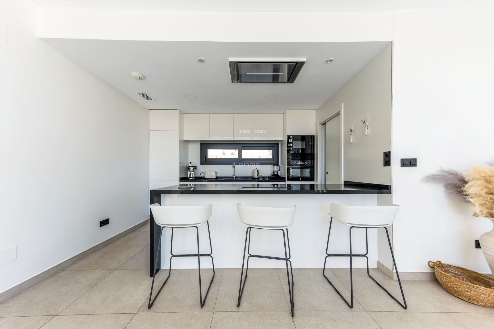 3 soverom Villa til leie i Finestrat med svømmebasseng garasje - € 4 500 (Ref: 9402694)