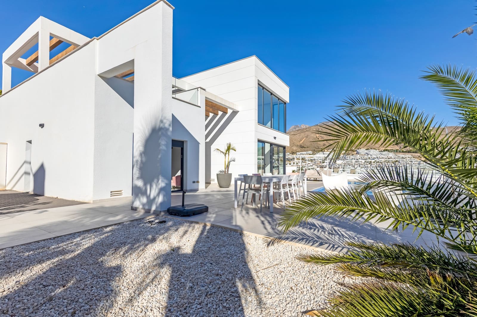 3 soverom Villa til leie i Finestrat med svømmebasseng garasje - € 4 500 (Ref: 9402694)