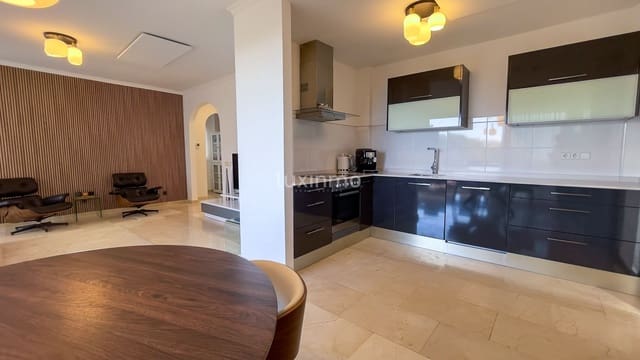 4 bedroom Villa for rent in Altea with pool garage - € 2,500 (Ref: 9405807)