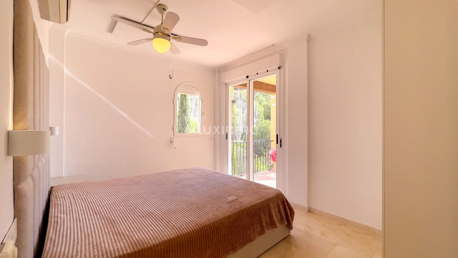 4 sypialnia Willa do wynajęcia w Altea z basenem garażem - 2 500 € (Ref: 9405807)