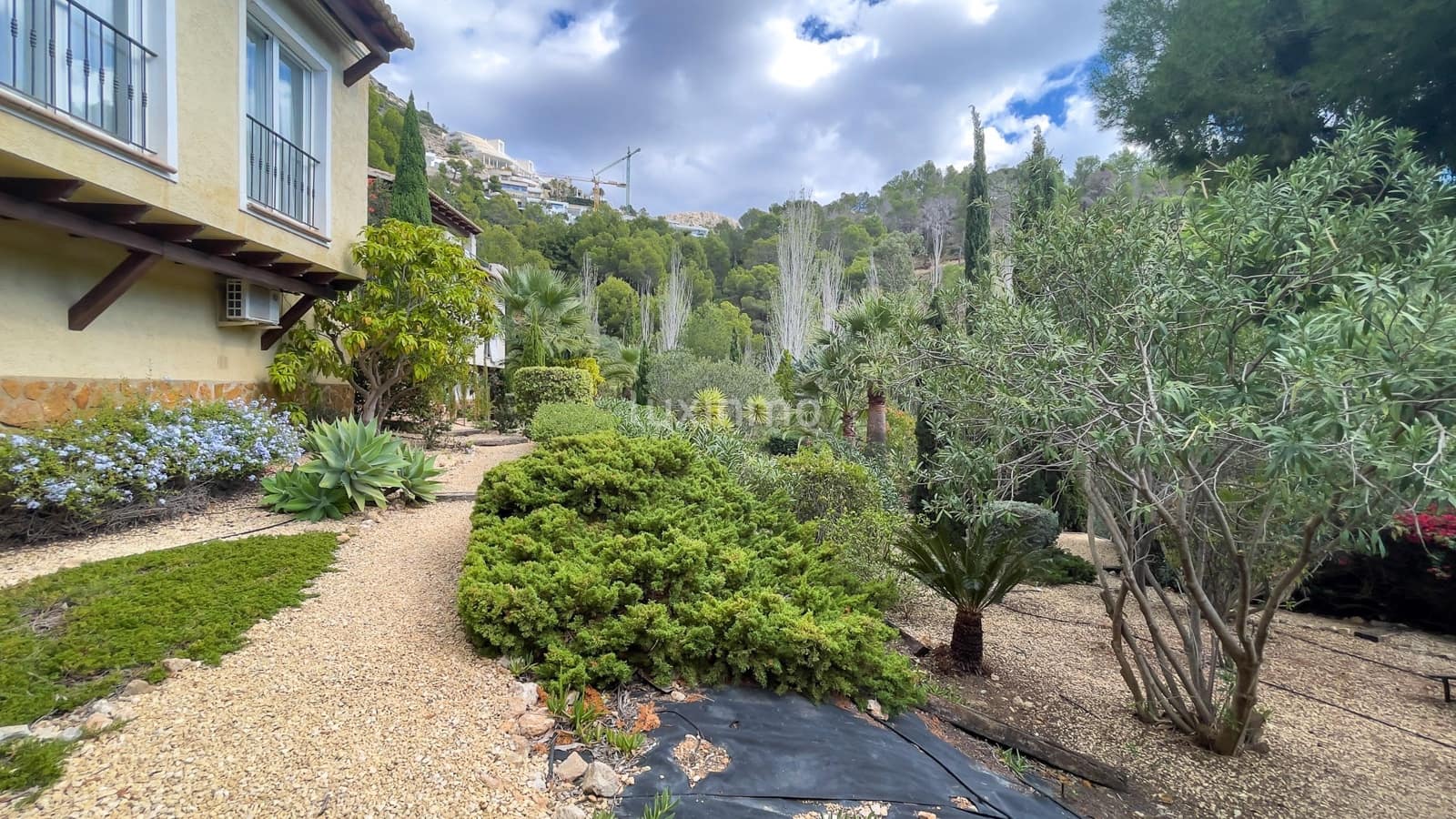 4 sypialnia Willa do wynajęcia w Altea z basenem garażem - 2 500 € (Ref: 9405807)