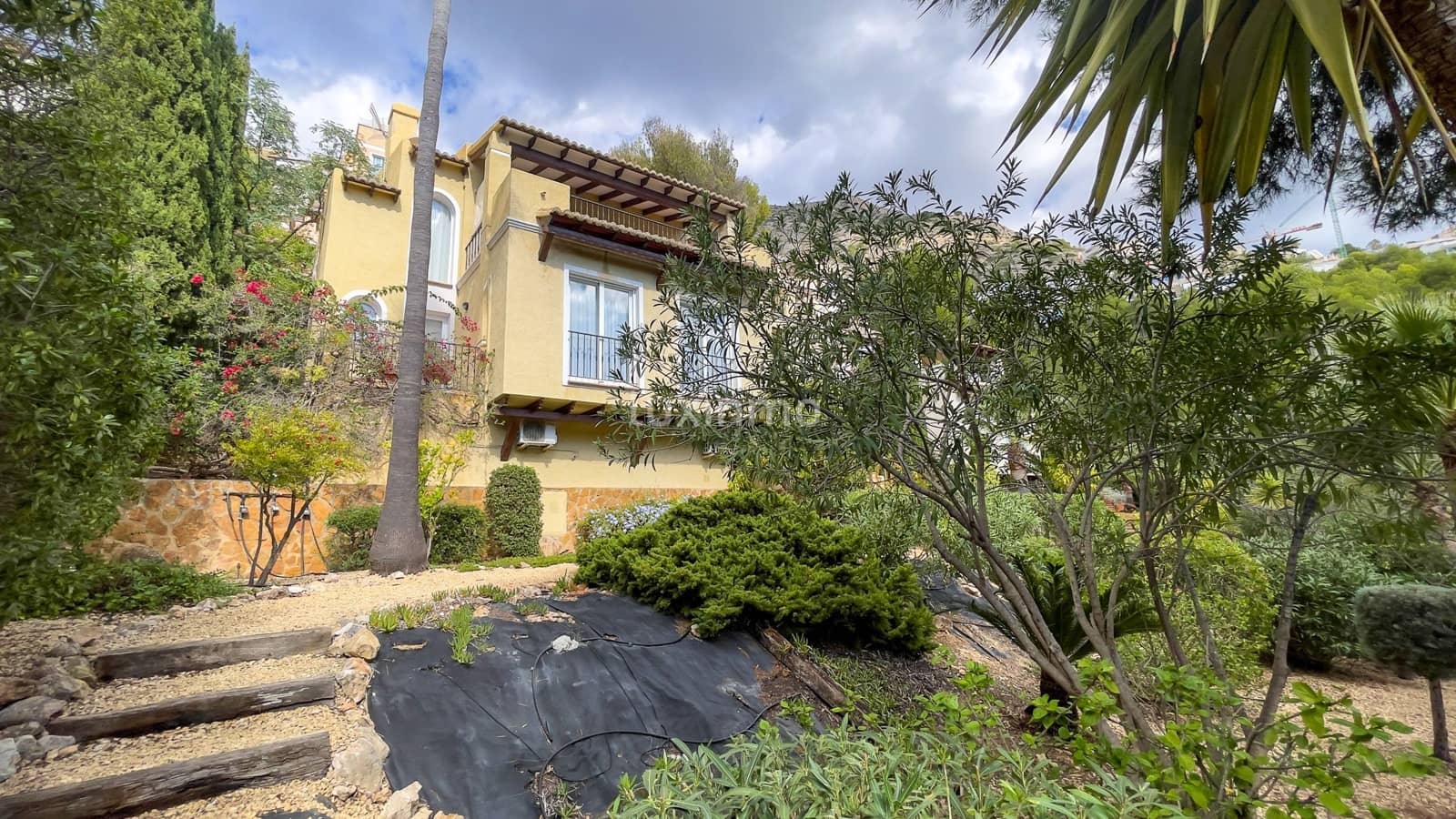 4 sypialnia Willa do wynajęcia w Altea z basenem garażem - 2 500 € (Ref: 9405807)