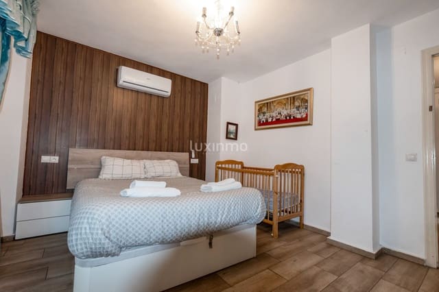 4 bedroom Villa for rent in Benidorm with garage - € 2,000 (Ref: 9414553)