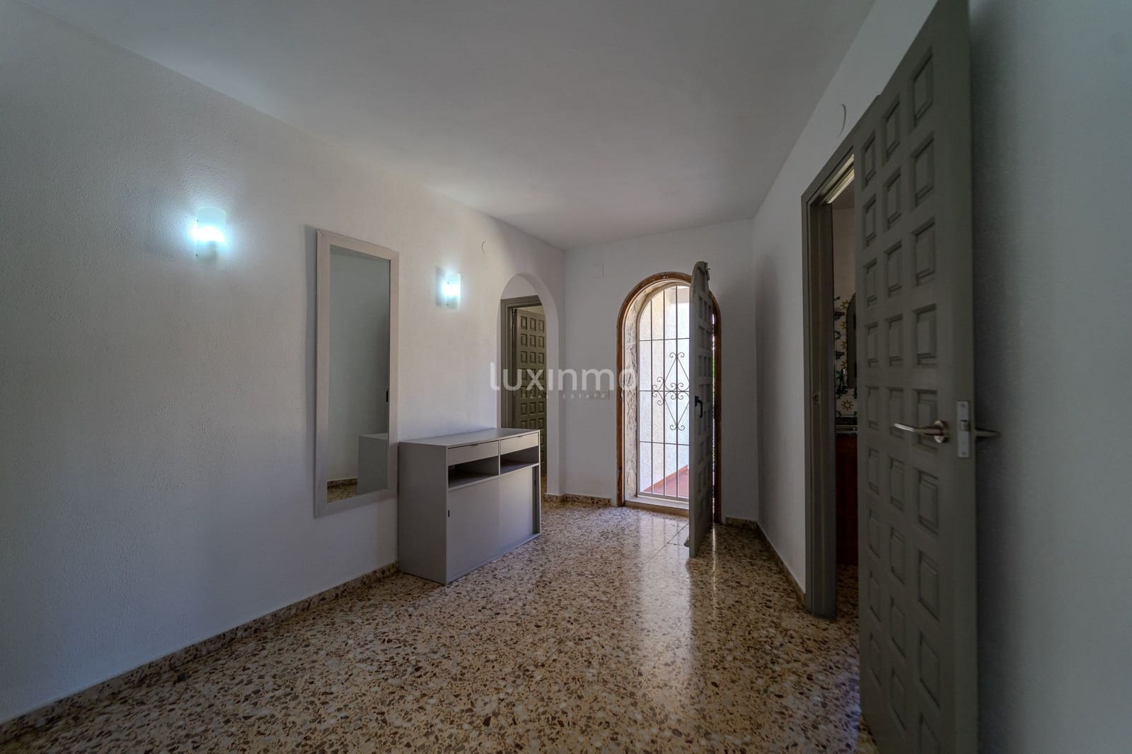 4 sovrum Villa till salu i Calpe / Calp med pool garage - 590 000 € (Ref: 9415641)