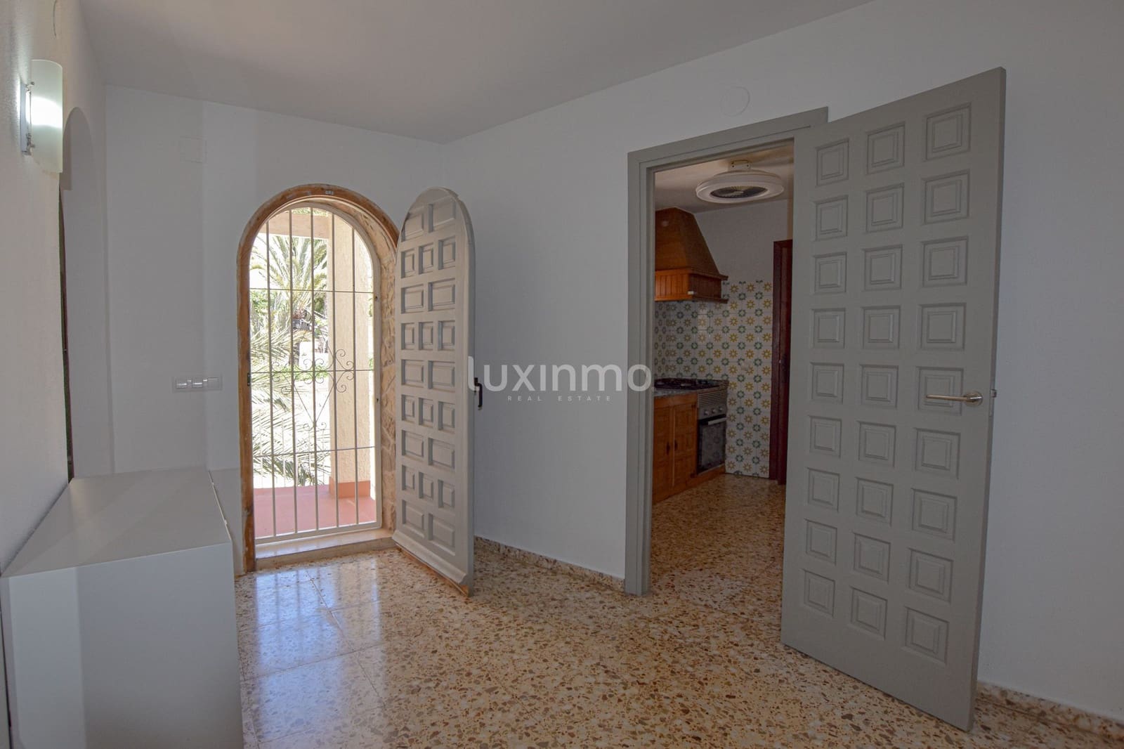 4 sovrum Villa till salu i Calpe / Calp med pool garage - 590 000 € (Ref: 9415641)