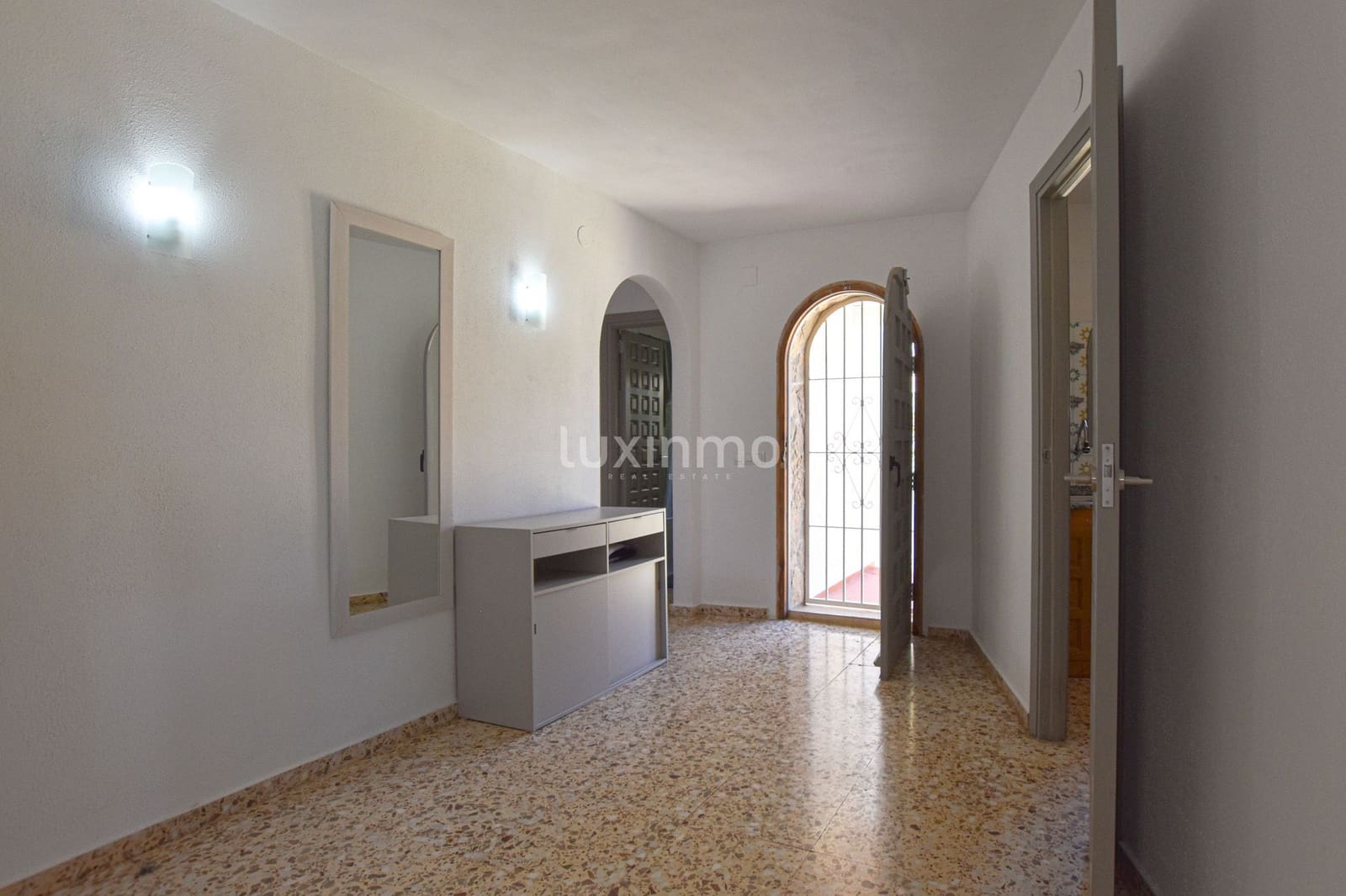 4 sovrum Villa till salu i Calpe / Calp med pool garage - 590 000 € (Ref: 9415641)