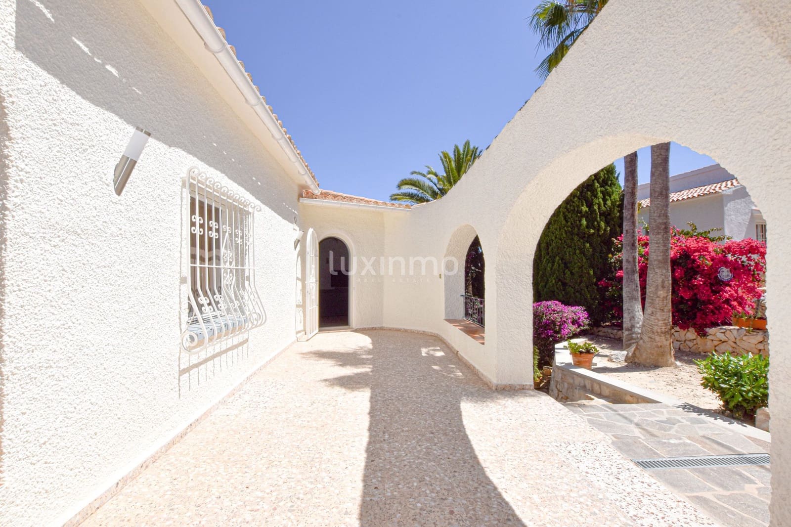 4 sovrum Villa till salu i Calpe / Calp med pool garage - 590 000 € (Ref: 9415641)