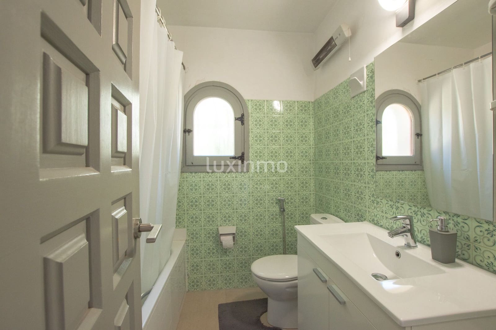 4 sovrum Villa till salu i Calpe / Calp med pool garage - 590 000 € (Ref: 9415641)