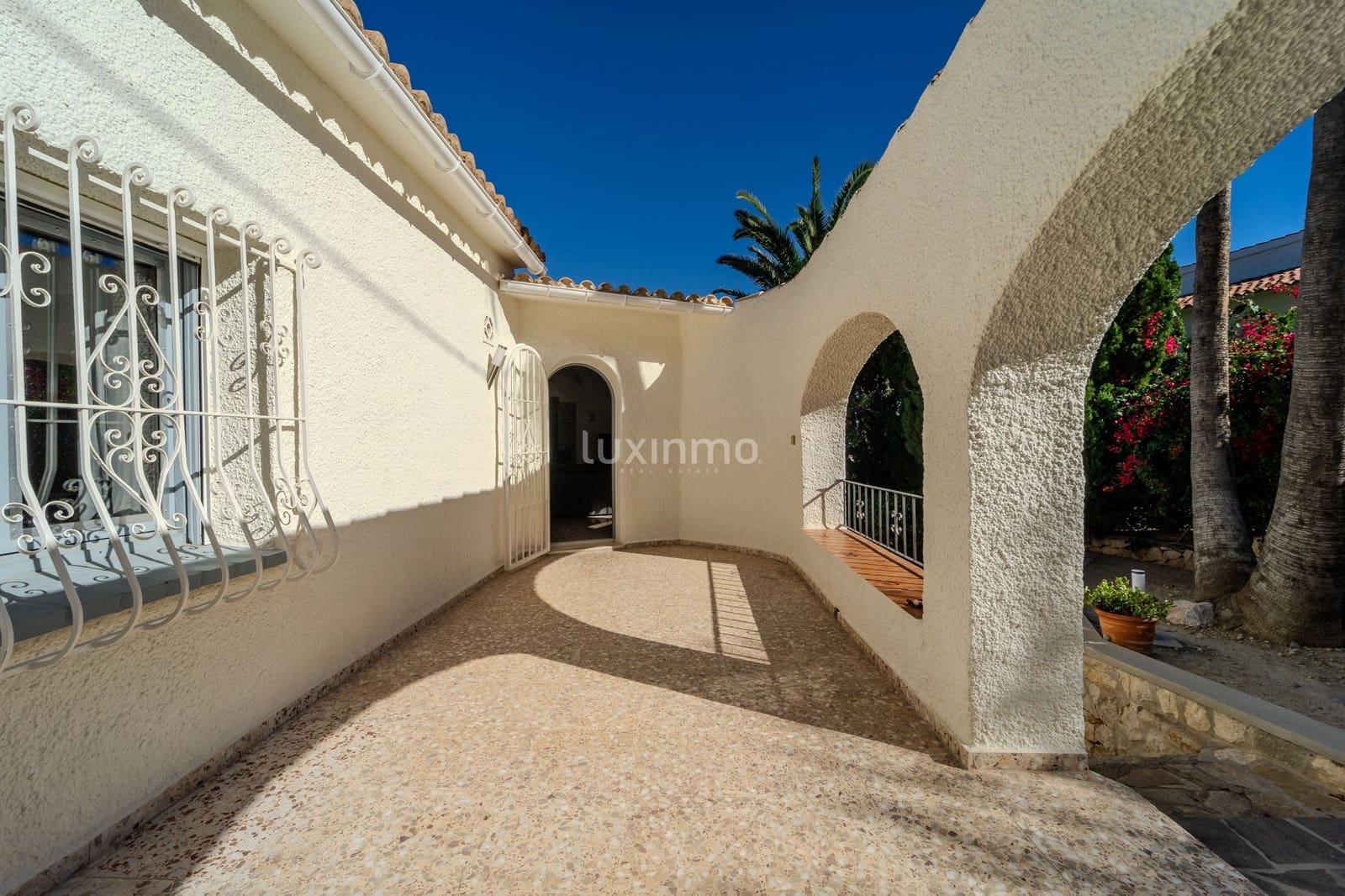 4 sovrum Villa till salu i Calpe / Calp med pool garage - 590 000 € (Ref: 9415641)